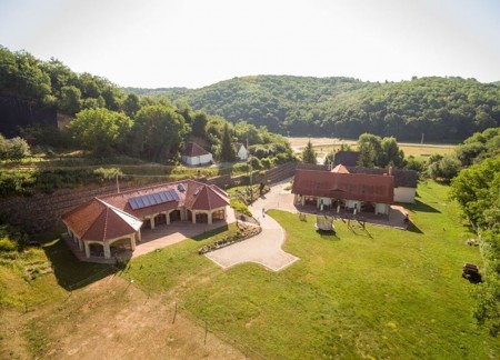 Felhőtlen kikapcsolódás – HOTEL ÁTRIUM – 3 nap/2 éj – 2 felnőtt – Ár: 59 900 Ft